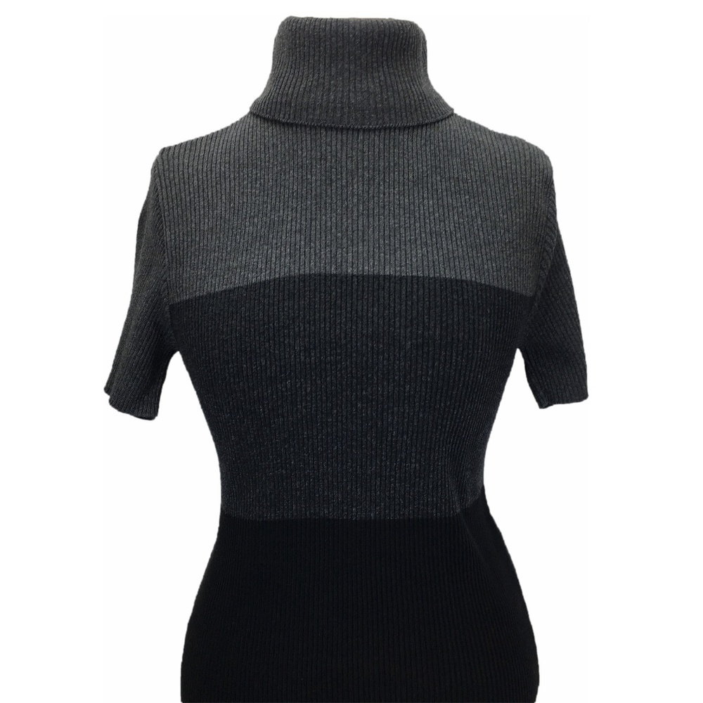 Gray/black Short sleeve stretchy turtleneck top SZ S
